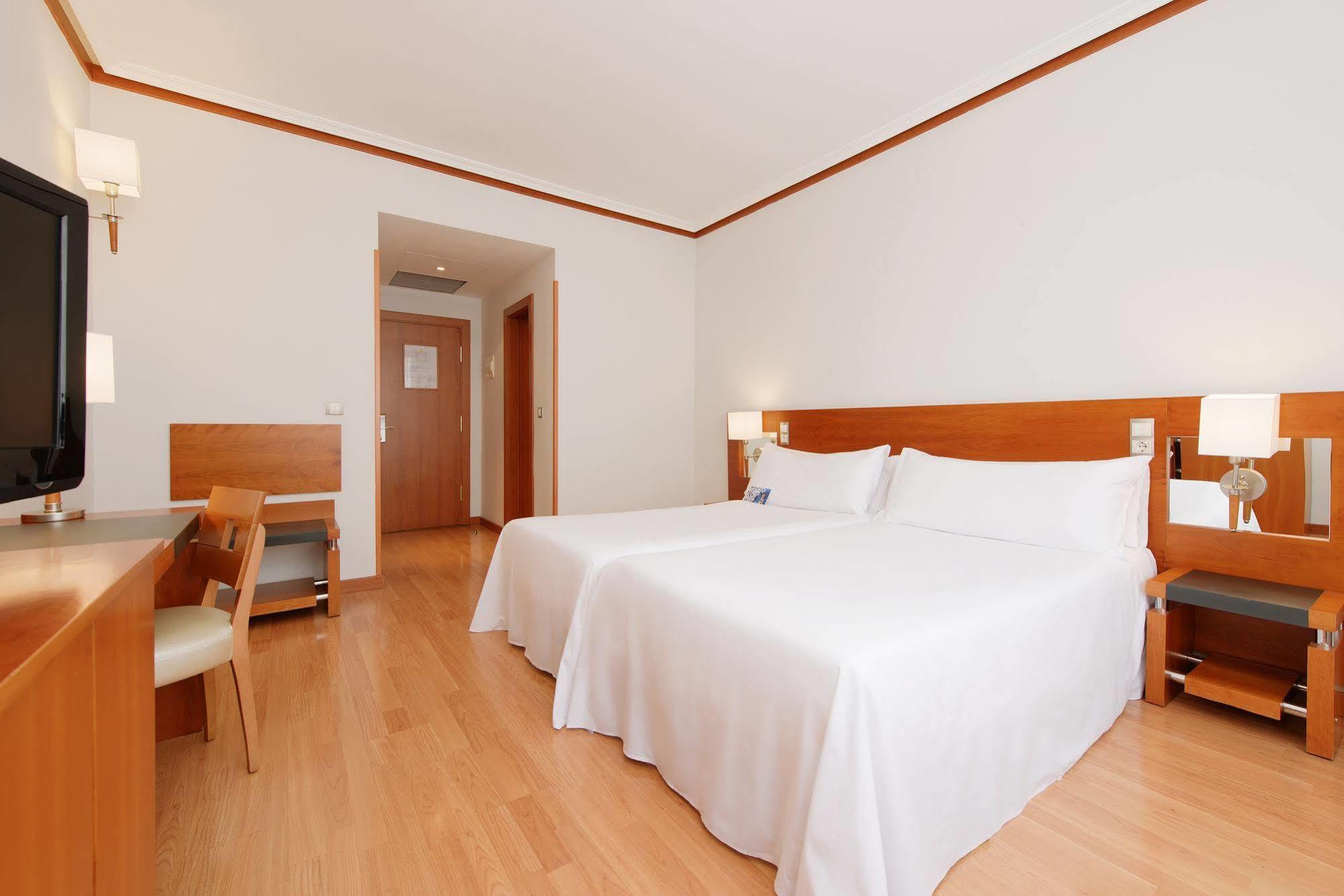 فندق فندق مدريد بلازا دي أسبانيا تدار بواسطة ميليا الغرفة الصورة